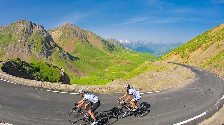 MYTHIQUE - 5 jours hors normes : participez au Pyrénées Cycl’n trip !